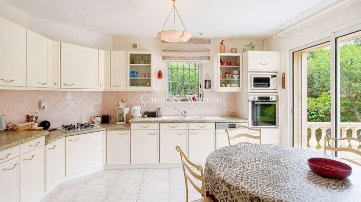 Image No.4-3 Bed House for sale