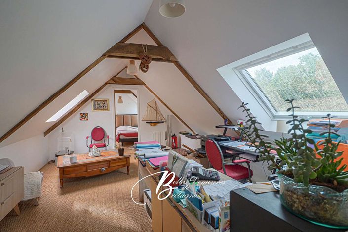 Image No.15-7 Bed House for sale