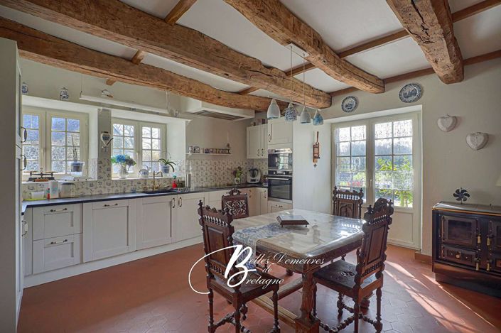 Image No.11-3 Bed House for sale