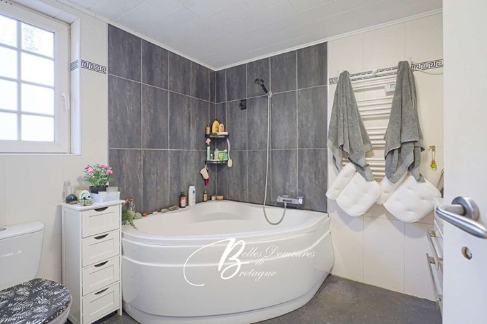 Image No.16-3 Bed House for sale