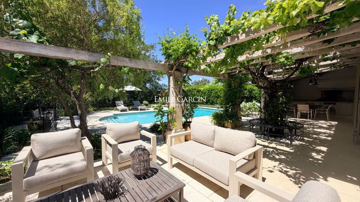 Image No.3-5 Bed House for sale