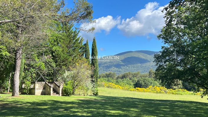 Image No.3-5 Bed Property for sale