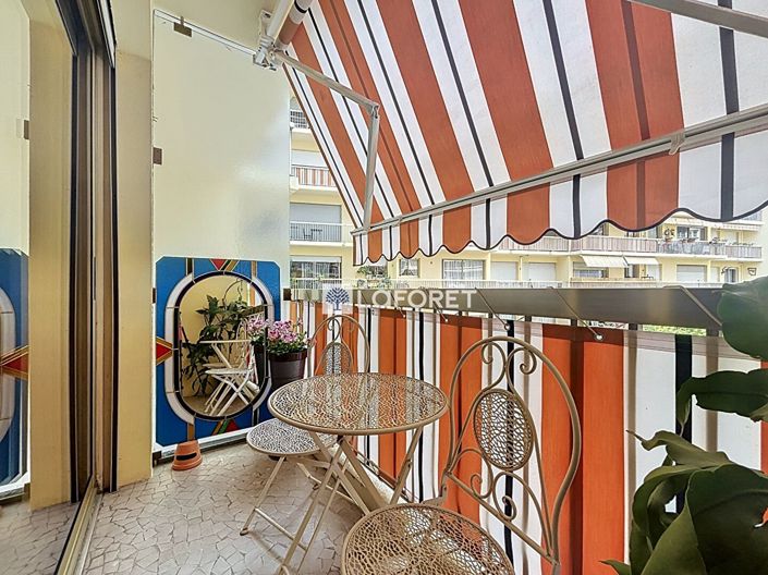Image No.10-1 Bed Apartment for sale