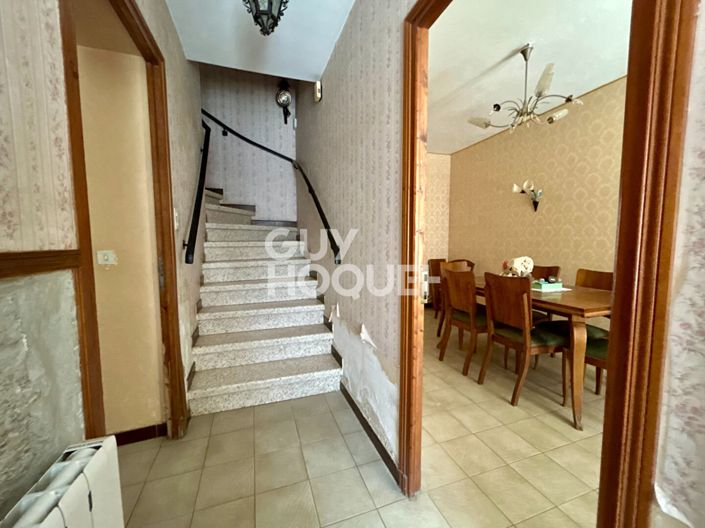 Image No.2-4 Bed House for sale
