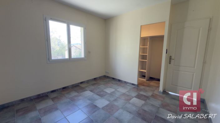 Image No.11-5 Bed House for sale