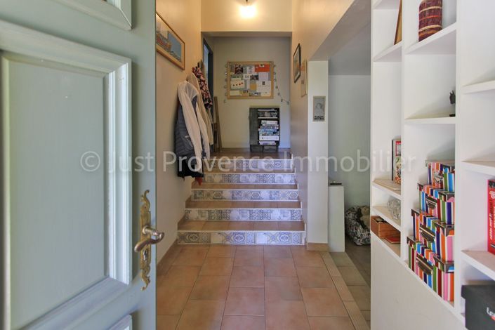 Image No.16-3 Bed House for sale