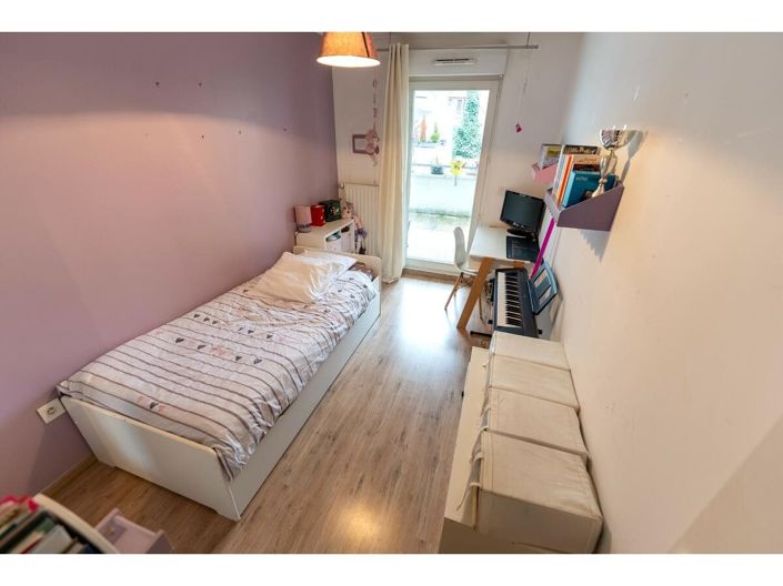 Image No.17-3 Bed Apartment for sale