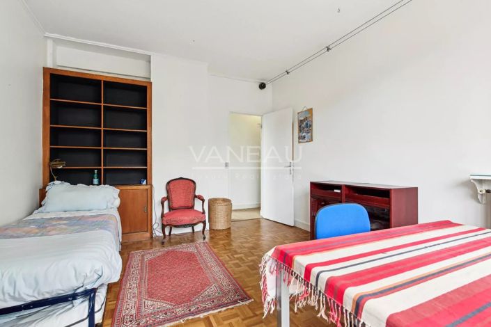 Image No.10-3 Bed Apartment for sale