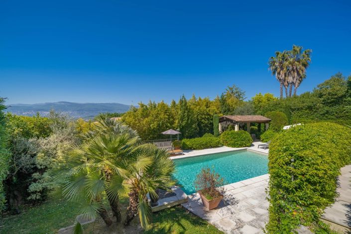 Image No.8-9 Bed House for sale