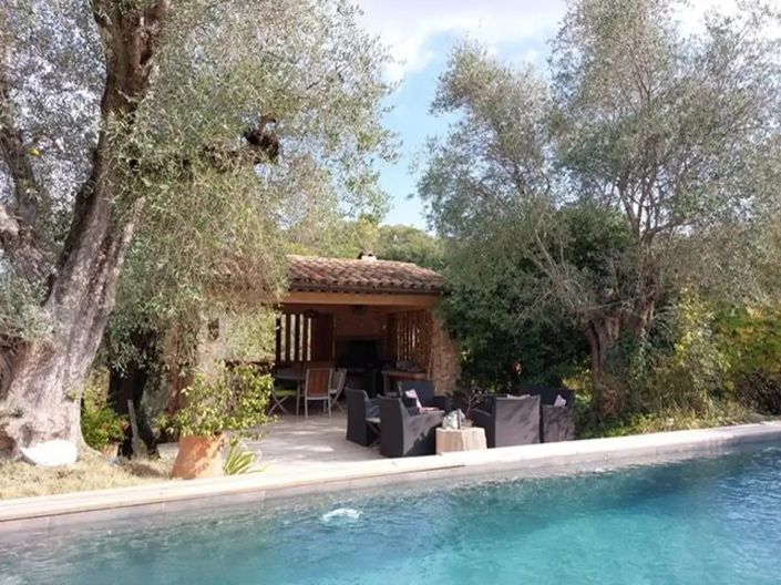 Image No.9-3 Bed House for sale