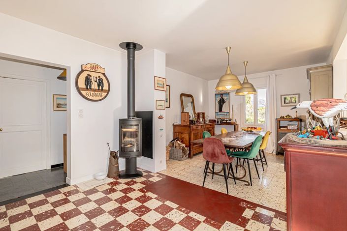 Image No.16-4 Bed House for sale
