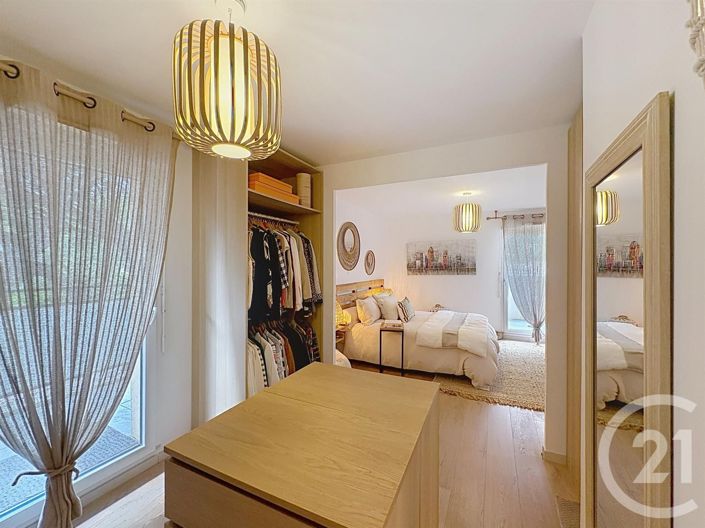 Image No.12-3 Bed Apartment for sale