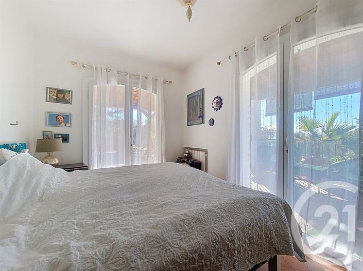 Image No.11-5 Bed House for sale