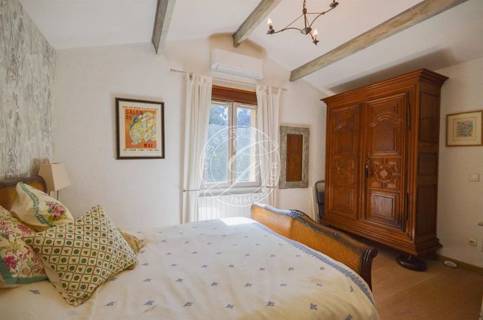 Image No.16-5 Bed House for sale