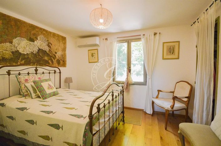 Image No.20-5 Bed House for sale