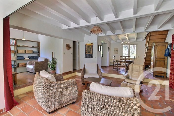 Image No.4-3 Bed House for sale