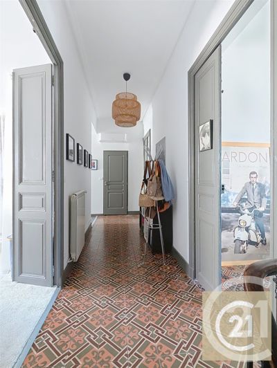 Image No.19-3 Bed House for sale