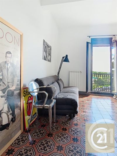 Image No.26-3 Bed House for sale