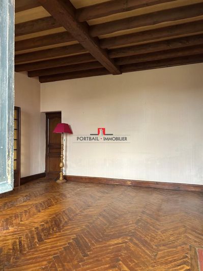 Image No.8-6 Bed House for sale