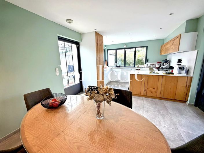 Image No.4-3 Bed House for sale