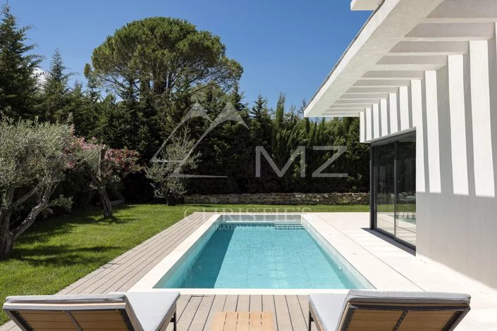 Image No.10-4 Bed House for sale