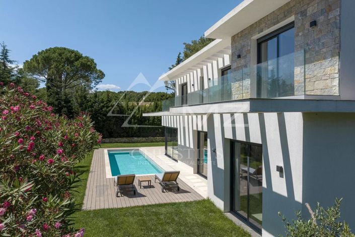 Image No.11-4 Bed House for sale