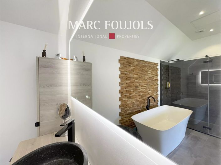 Image No.13-5 Bed House for sale