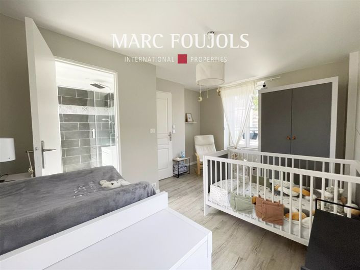 Image No.19-5 Bed House for sale