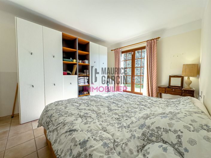 Image No.10-4 Bed House for sale