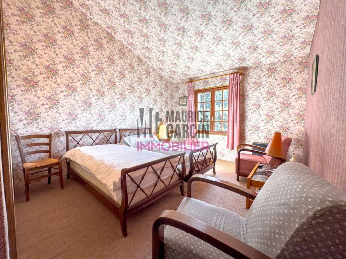 Image No.18-4 Bed House for sale