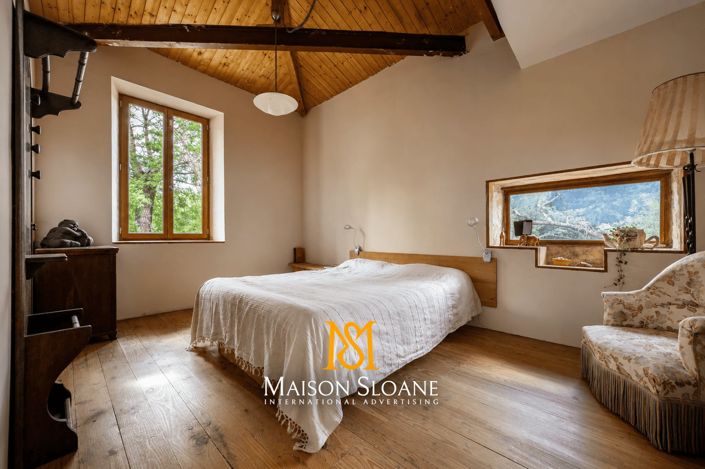 Image No.14-3 Bed House for sale