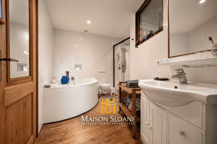 Image No.19-3 Bed House for sale