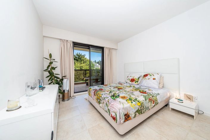 Image No.5-Apartment for sale