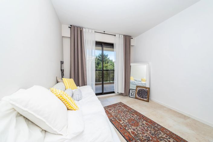 Image No.8-Apartment for sale