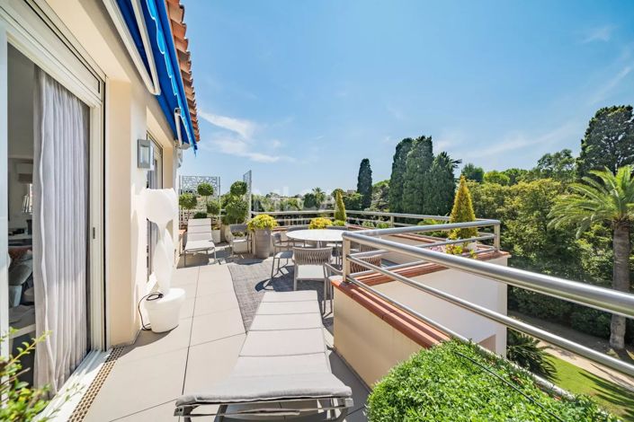 Image No.18-3 Bed Apartment for sale