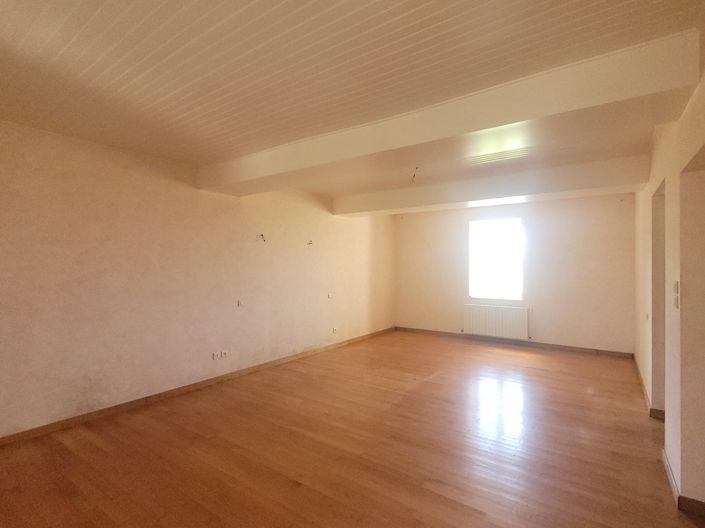 Image No.7-2 Bed House for sale