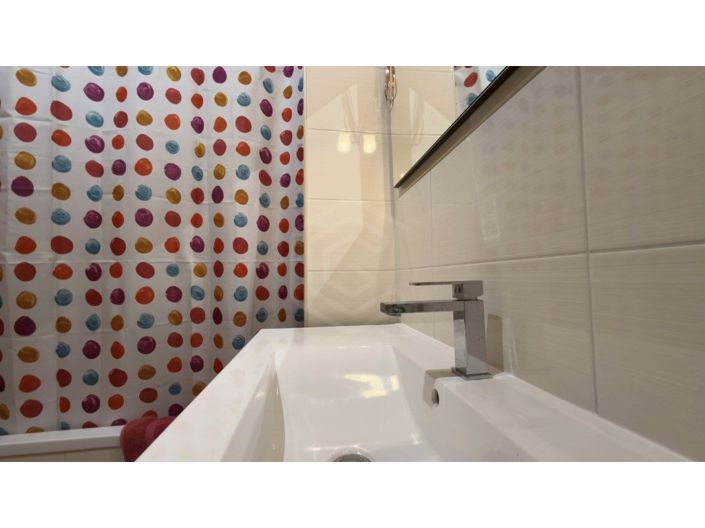 Image No.19-2 Bed Apartment for sale