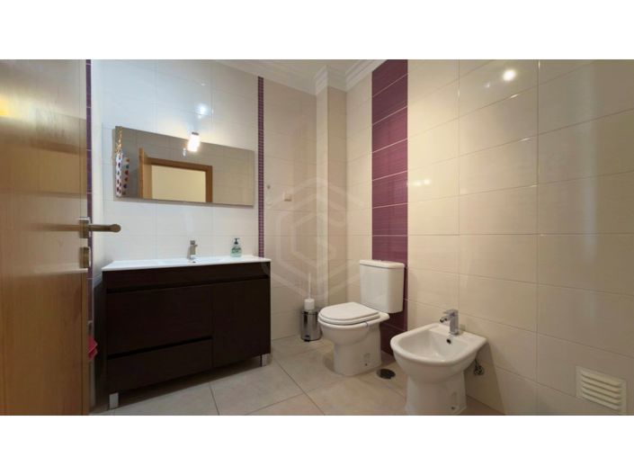 Image No.20-2 Bed Apartment for sale