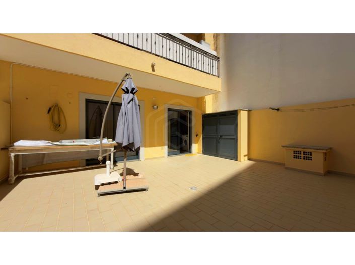 Image No.28-2 Bed Apartment for sale