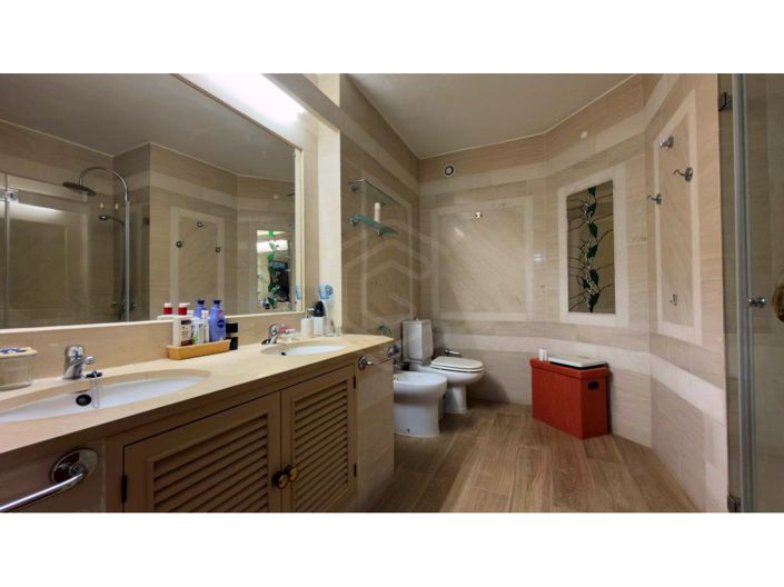 Image No.24-2 Bed Apartment for sale