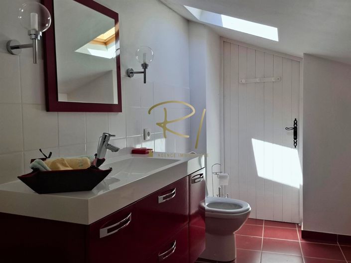 Image No.7-3 Bed House for sale