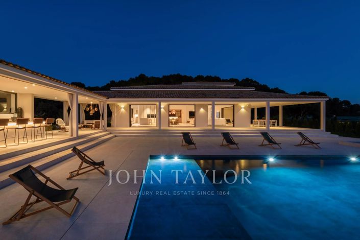 Image No.24-6 Bed House for sale