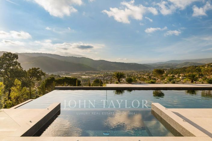 Image No.4-6 Bed House for sale