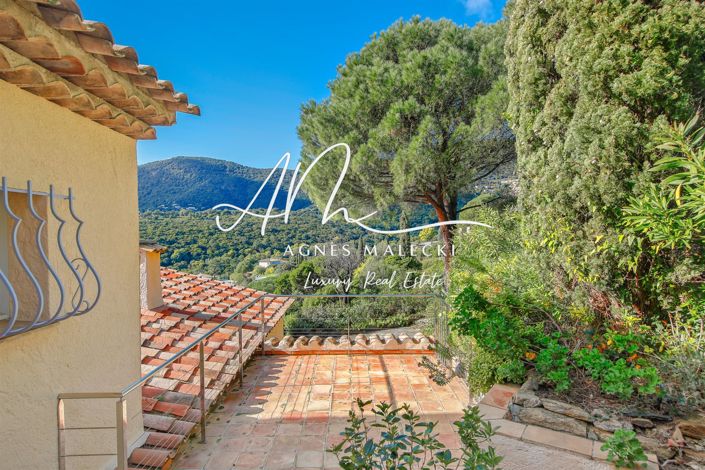 Image No.14-5 Bed House for sale