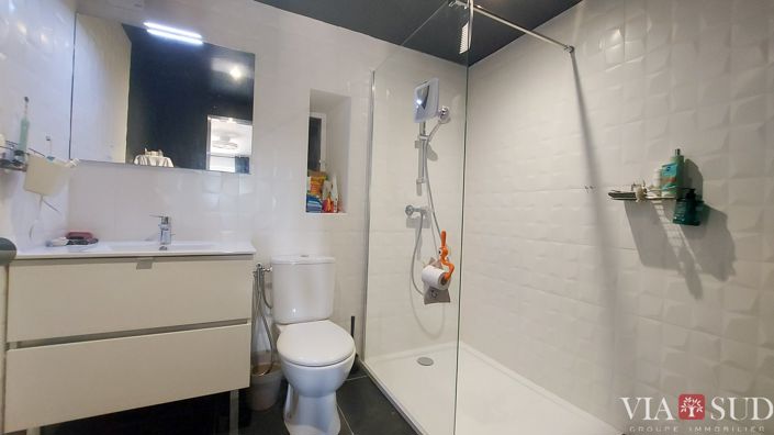 Image No.10-2 Bed House for sale