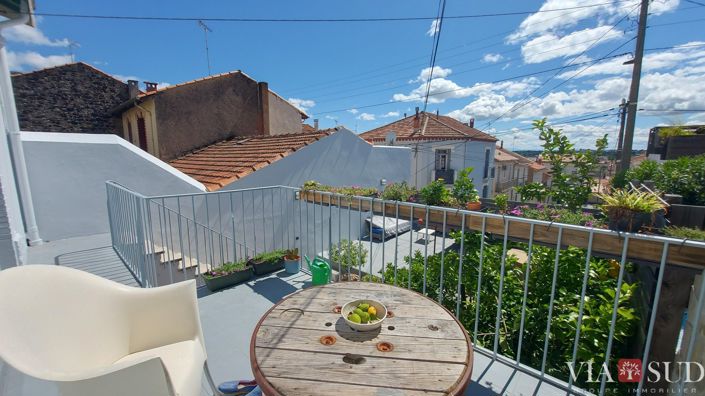 Image No.12-2 Bed House for sale