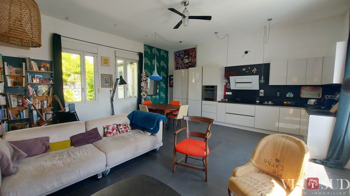 Image No.5-2 Bed House for sale