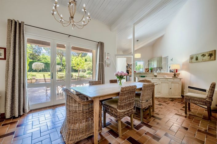 Image No.14-4 Bed House for sale