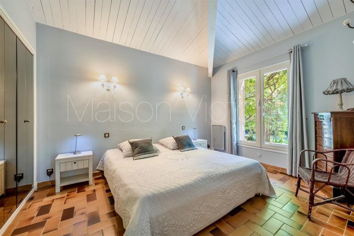 Image No.20-4 Bed House for sale