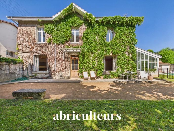 Image No.21-4 Bed House for sale